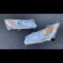 13-15 HONDA ACCORD HEADLIGHTS PAIR $130