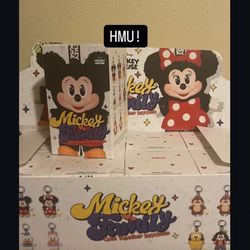 Mickey Family Pop mart