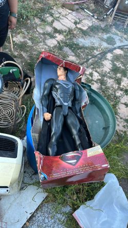 Superman 31 inch Giant Size figure Kryptonian Man of Steel black suit DC Comics