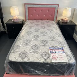 Sparkles, Diamonds  ✨ Twin Bed frame And Mattress 