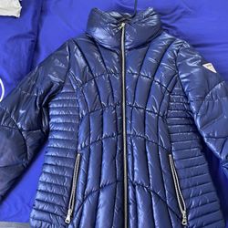 Guess Puffer Jacket ( Size S ) 