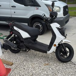 2021 Wolf Rugby 50 Cc Scooter