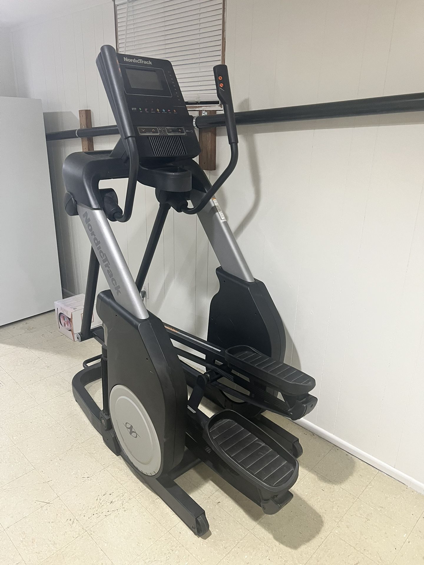 Nordictrack FreeStride Trainer FS7i Elliptical