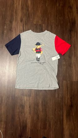 grey polo shirt