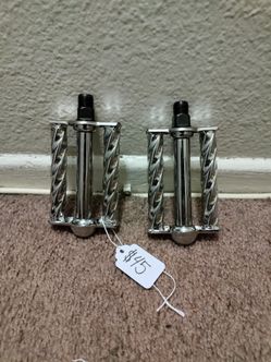 Twisted Chrome Pedals