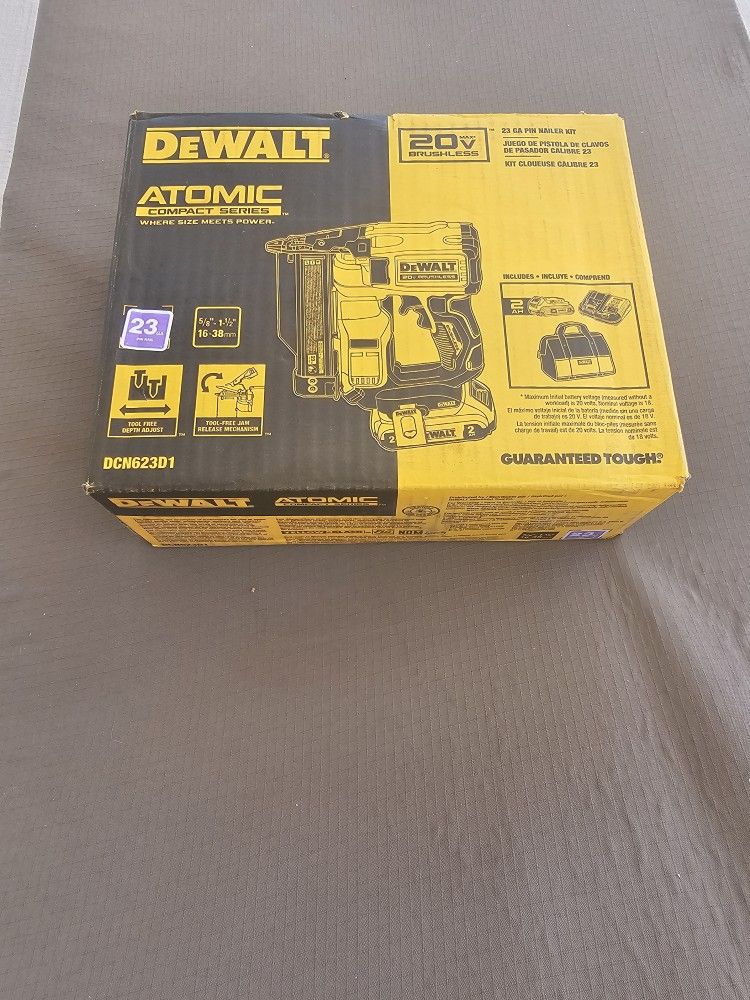 Dewalt 20v 23g Pin Nailer Battery Y Charger New