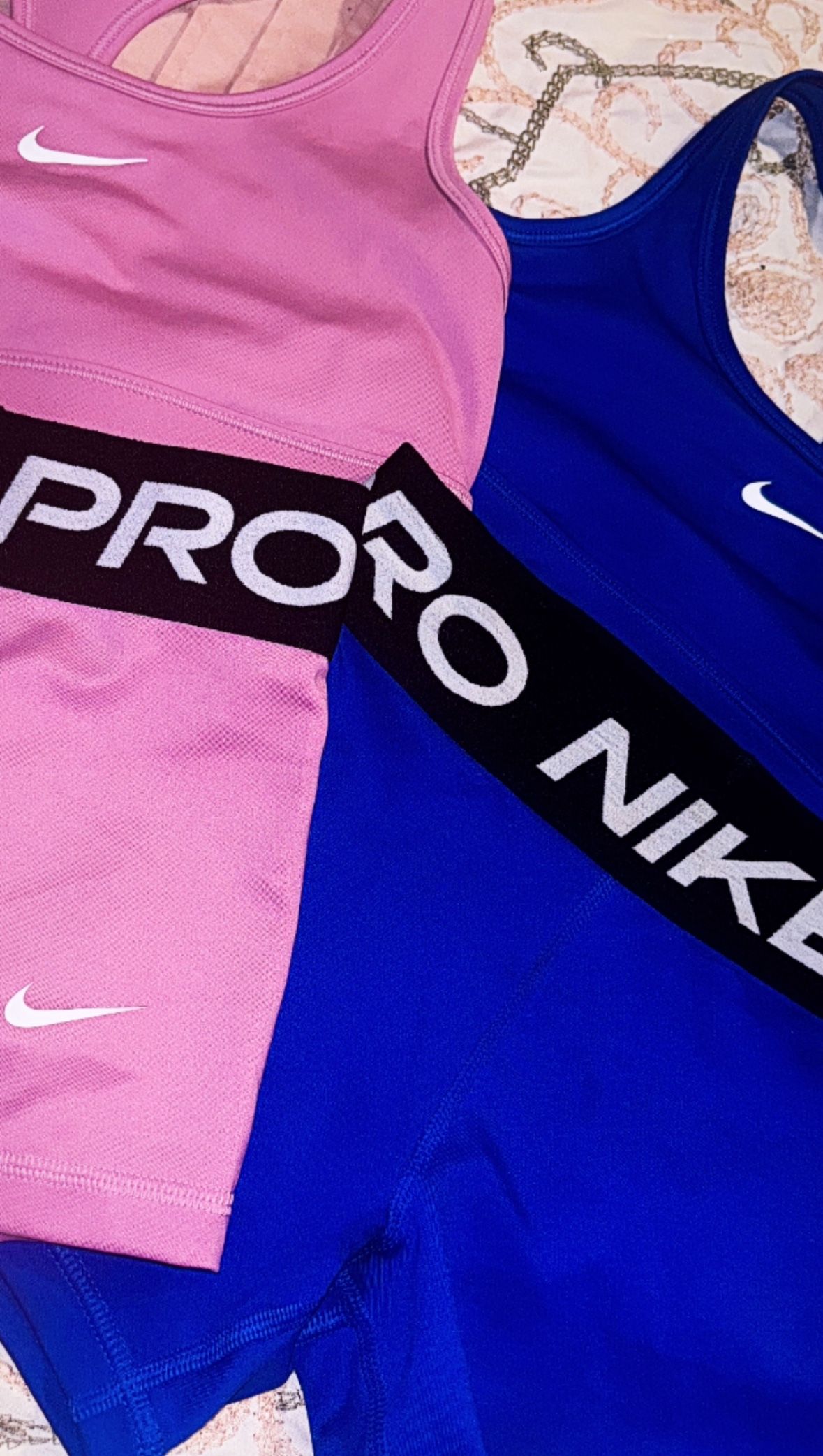 Nike Pro Sets