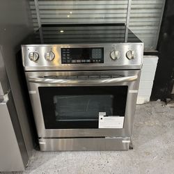 🔥✨ Insignia Electric Stove – Brand New Stainless Steel ✨🔥