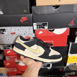 Nike Dunk Low LX Black Suede Team Gold size 11.5W 10M USED But Clean 