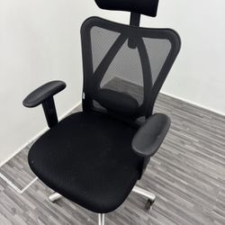 Office Chair - Swivel / Roller 