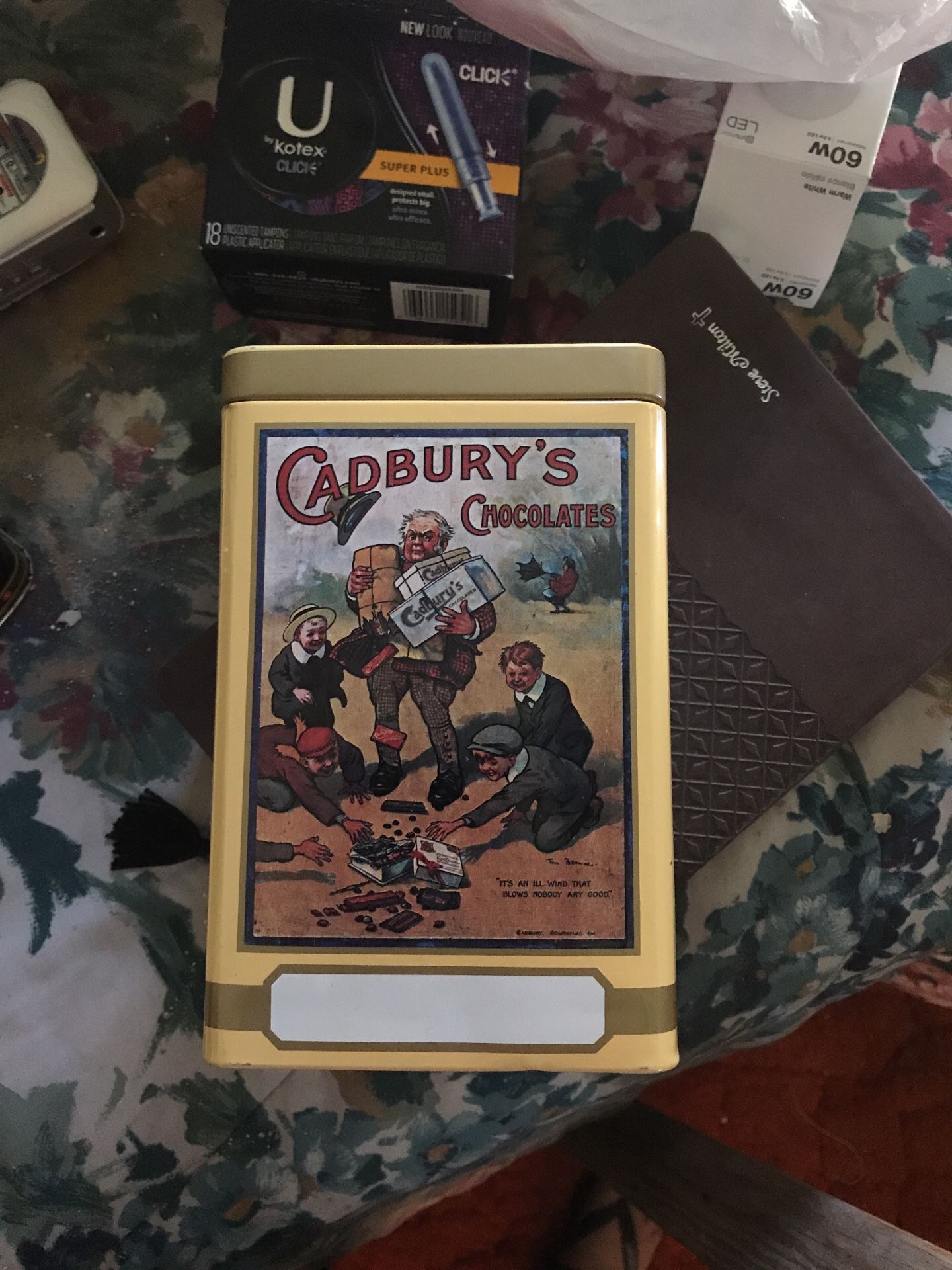 Storage box