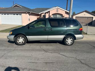 1999 Toyota Sienna