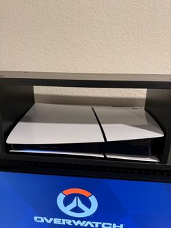 PS5 Slim Gaming Bundle – $650 OBO (or a black series s)