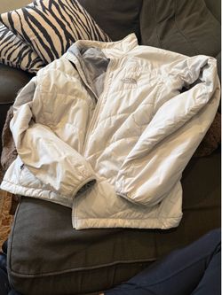 North face white light down jacket women XL