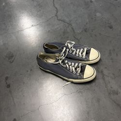 CONVERSE SIZE 9