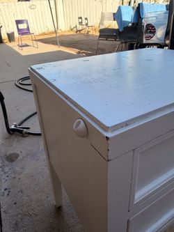 Night stand