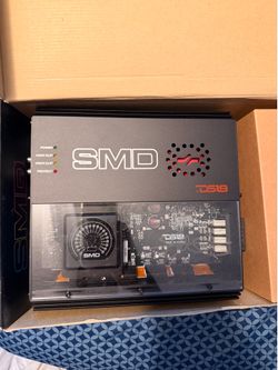 SMD 4-Channel Class AB Amplifier with VM-1 Voltmeter and Digital LED Lights 4 x 200W at 2-ohm - Steve Meade Designs