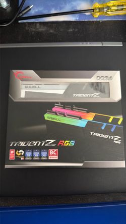 G.SKILL Trident Z RGB DDR4 32GB (2x16GB)