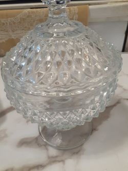 2 glass jars. 5dls. each