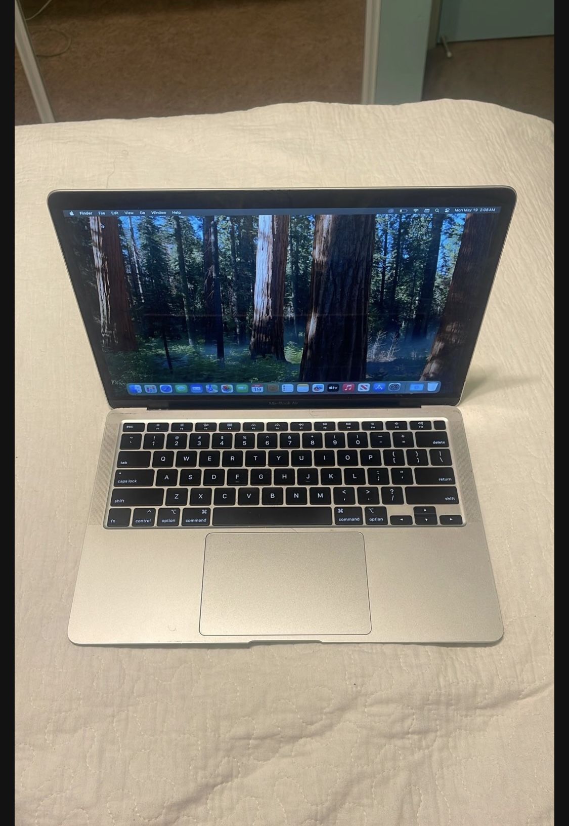 Macbook Retina 2020 I3