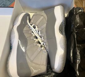 Jordan 11 cool grey size 7.5