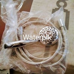  Shower Head w/hose