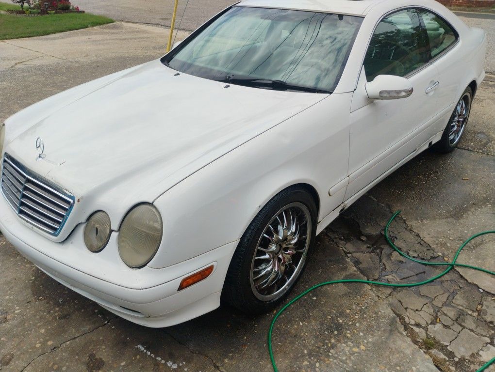 Mercedes