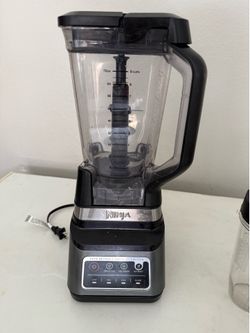 Ninja Mixer with cups for sale!!
