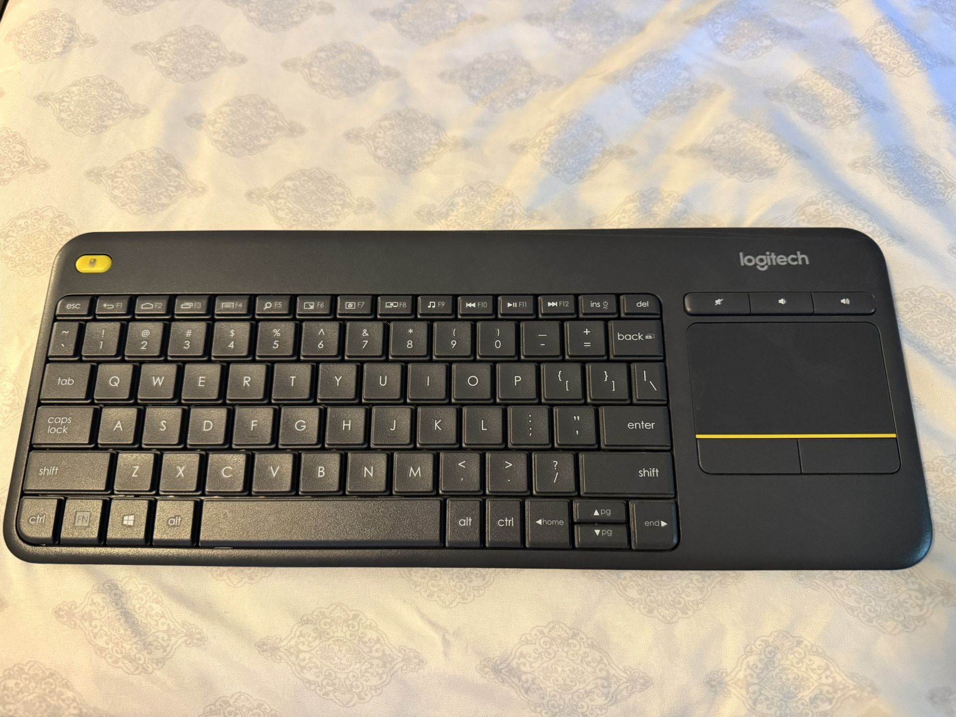 Logi K400+ Wireless Keyboard