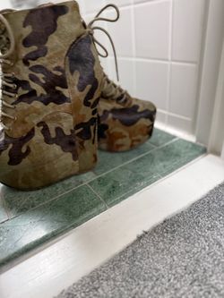 Jeffrey Campbell Camo Wedge Boots Size 8