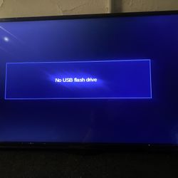 32’ Insignia LCD HDTV 720p Resolution w/ Wall Bracket
