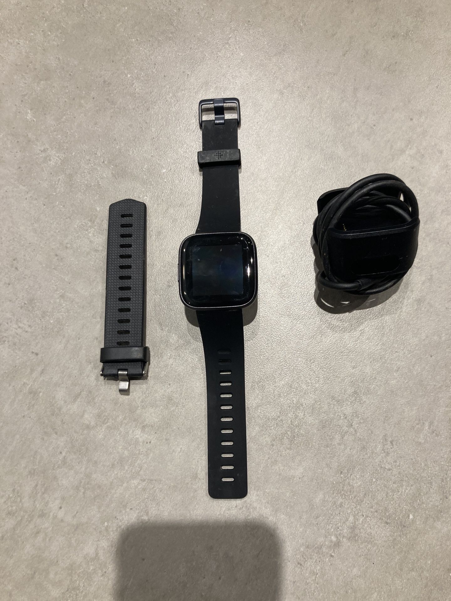 Fitbit Versa 2 Black/Carbon w/ Extra Band & Charger.  Excellent Condition