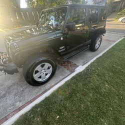 2010 Jeep Wrangler Sahara 