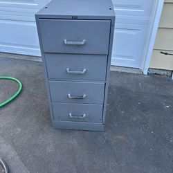 Tennesco 4-Drawer Filing Cabinet