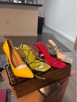 MOVING SALE Heels for sale size 7