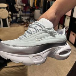 Nike New Size 9