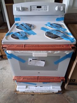 New  GE
30 in. 4 Burner Element Free-Standing Electric Range in White