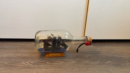 Black Pearl Ship in a Bottle