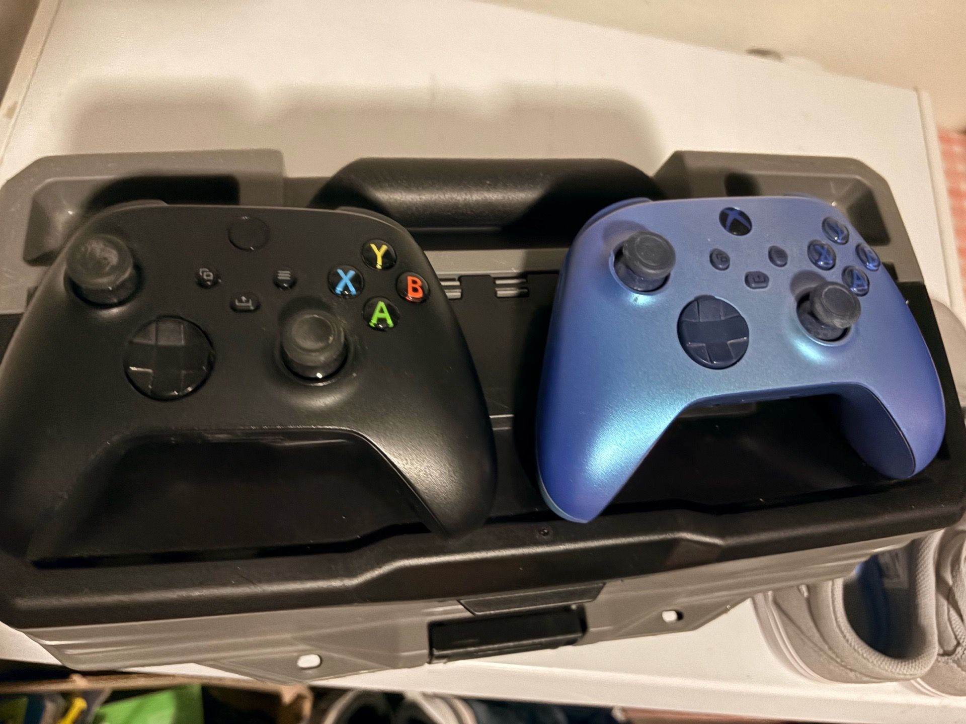 Xbox Controllers Bundle โ 6 Controllers for Xbox 360 & Xbox One