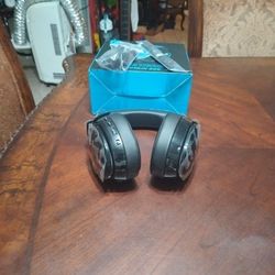 Related Sear C Gtheos 2'4 G Hz Wireless Captain 300 Gaming Headset  White