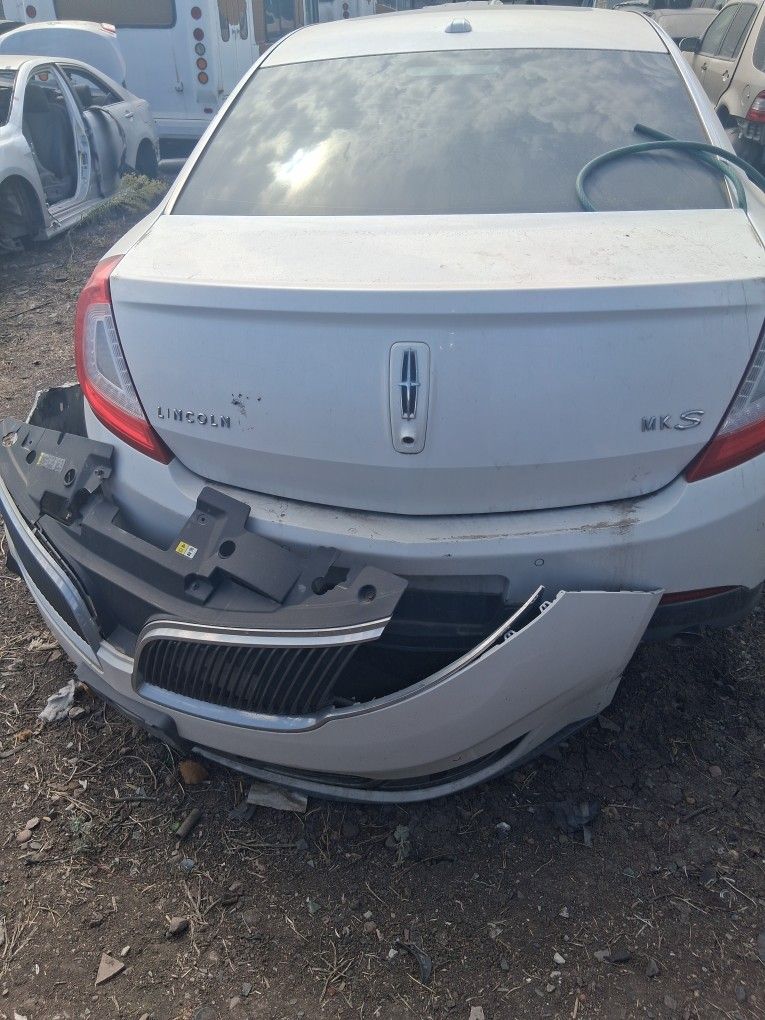 Lincoln Mks 2013 For Parts