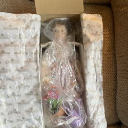 Garden Prayer The Ashton-Drake Galleries 1995 Porcelain Doll