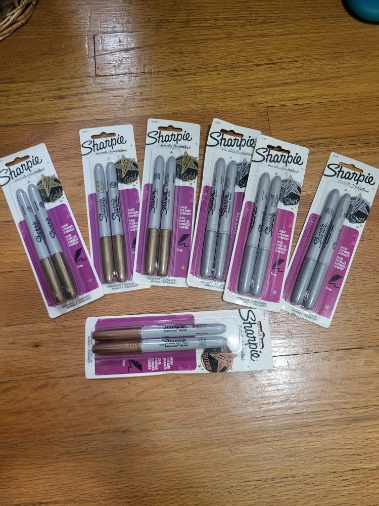 7 Packs Of Sharpie Markers