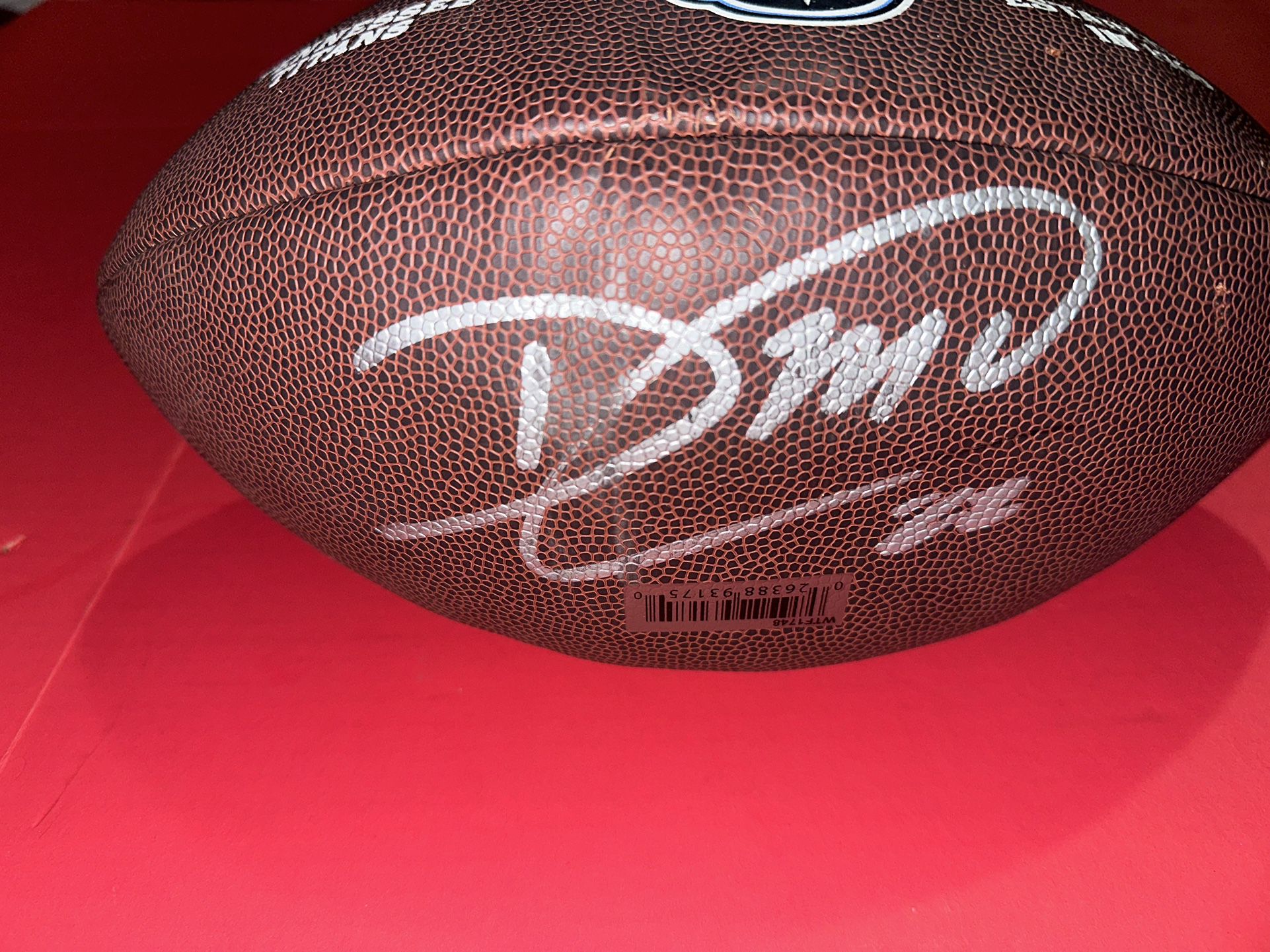 dexter mccluster autographed football Tennessee Titans