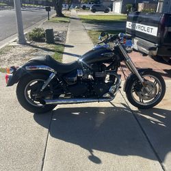 Motorcycle Harley Davidson 