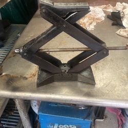 C3 Corvette Floor Jack