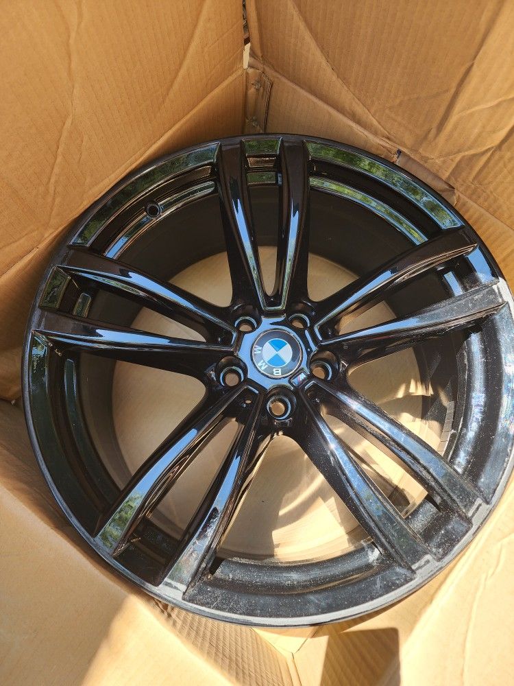 Beautiful Black BMW Wheels