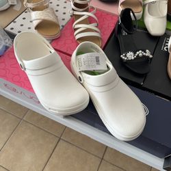 Crocs Size : M 10 W 12