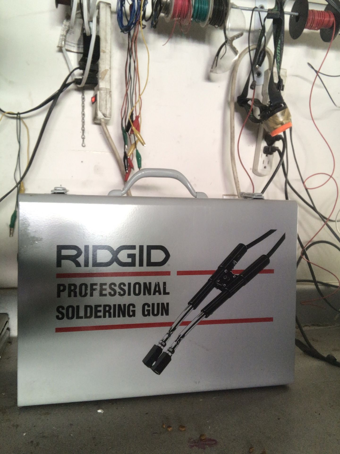 Brand new! Rigid RT-175 pipe plumbing soldering iron. Solders 1/2”-3” copper pipe