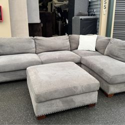 Sectional Couch 